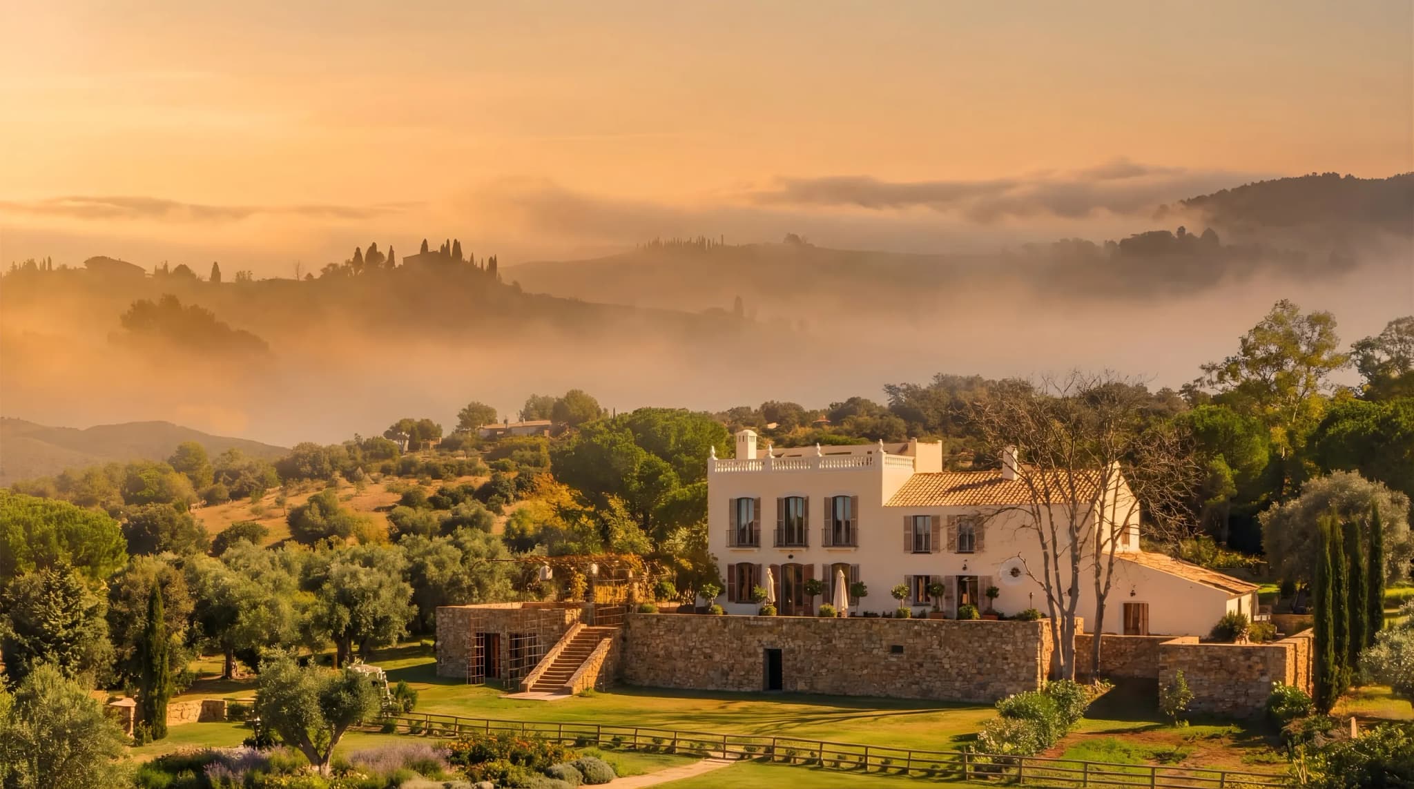 Cortijo El Olivo Dorado bij zonsondergang