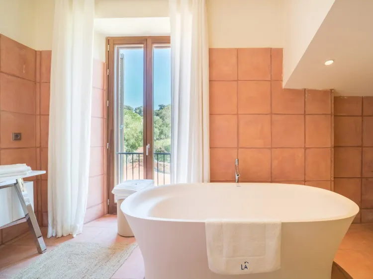 Het Hele Huis Privé 24